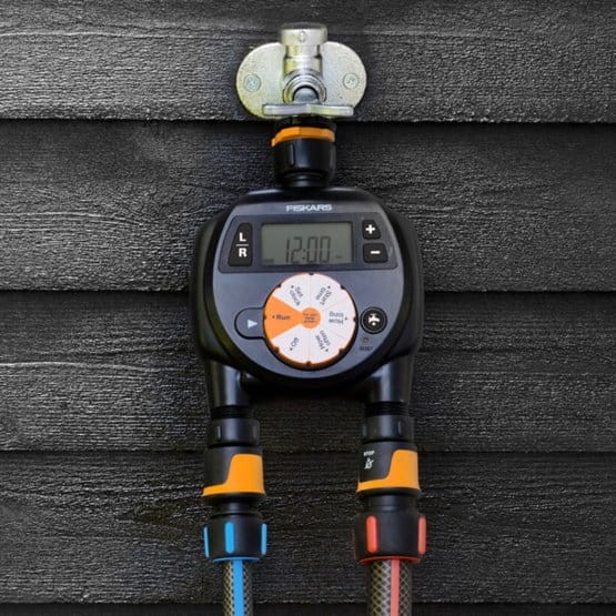 1054792_watering_timer_dual-outlet_web_productimage.jpg